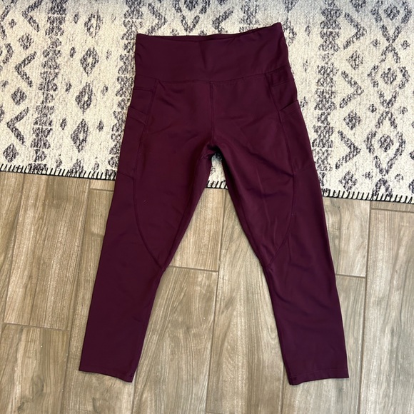 ZYIA Light n Tight leggings Capri cropped 20” purple eggplant - Picture 1 of 4